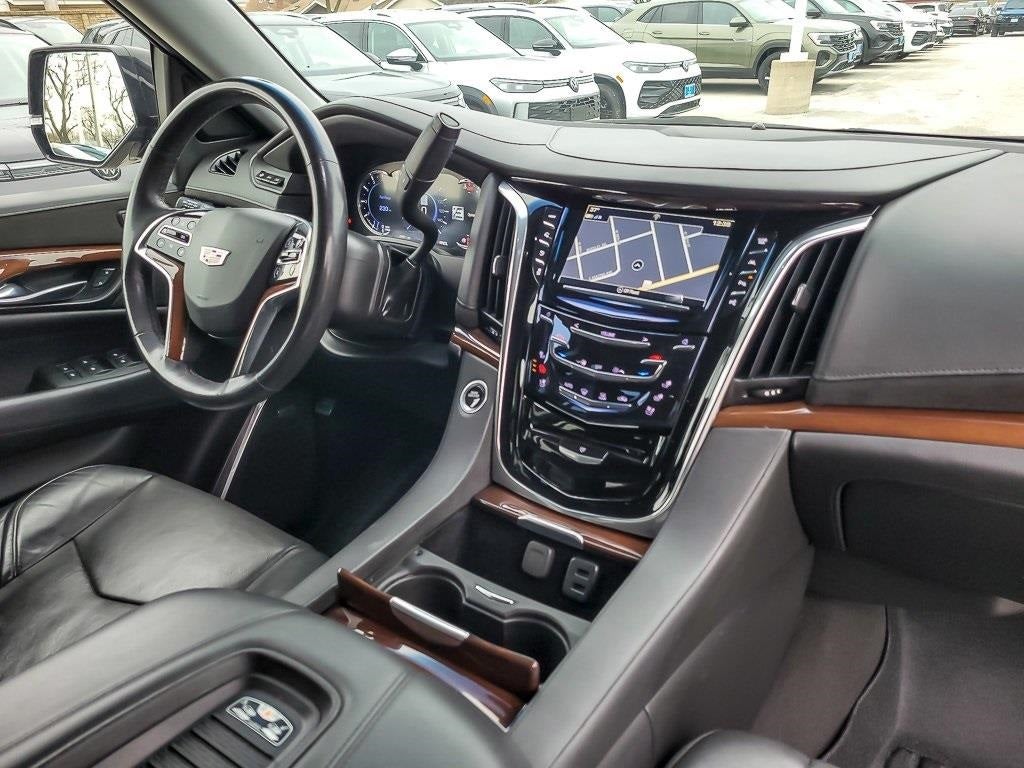 2019 Cadillac Escalade Luxury