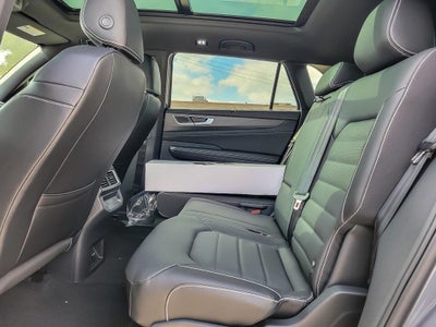 2026 Volkswagen Atlas Cross Sport 2.0T SEL