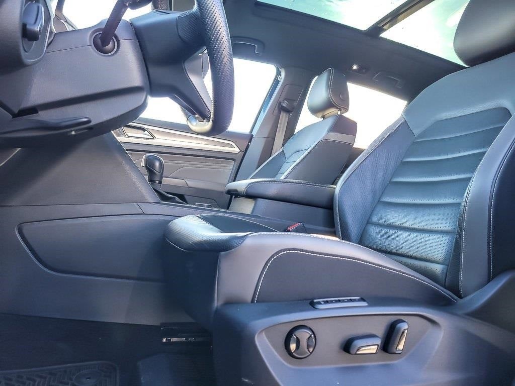 2023 Volkswagen Atlas Cross Sport 3.6L V6 SEL Premium R-Line