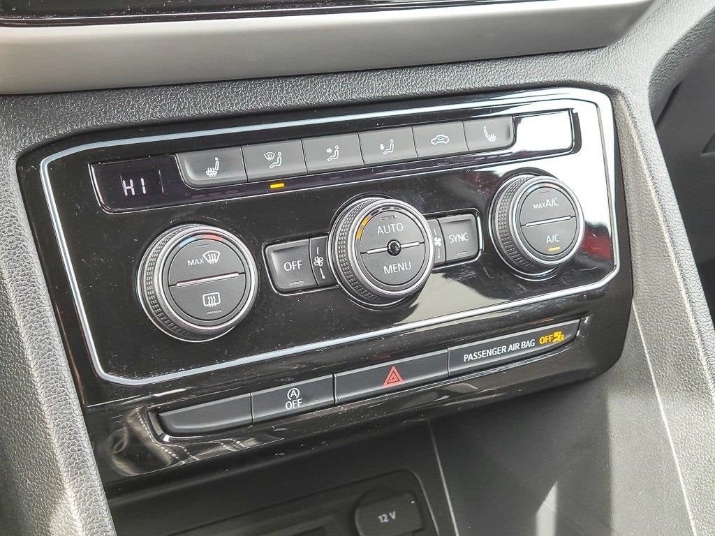 2023 Volkswagen Atlas Cross Sport 2.0T SE w/Technology