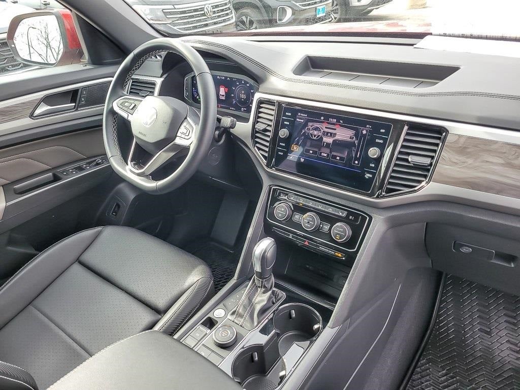 2023 Volkswagen Atlas Cross Sport 2.0T SE w/Technology