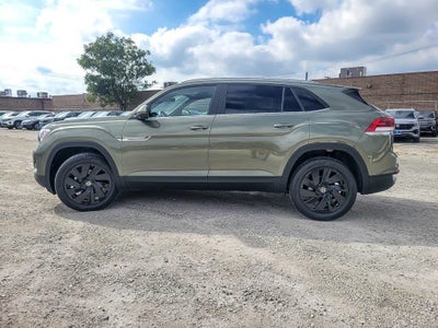 2026 Volkswagen Atlas Cross Sport 2.0T SE w/Technology