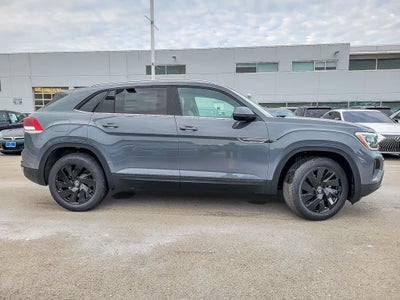2026 Volkswagen Atlas Cross Sport 2.0T SE w/Technology