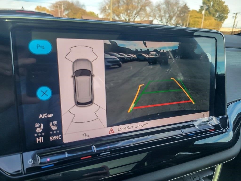 2026 Volkswagen Atlas Cross Sport 2.0T SE w/Technology