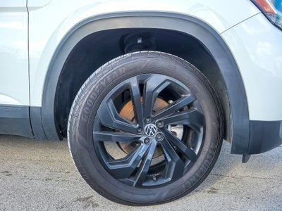 2022 Volkswagen Atlas 3.6L V6 SE w/Technology