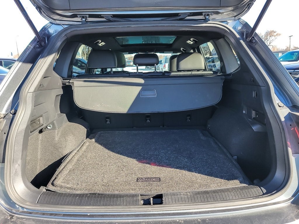 2021 Volkswagen Tiguan 2.0T SE R-Line Black