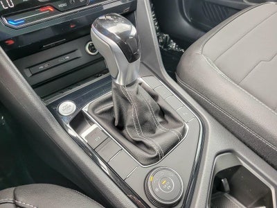 2025 Volkswagen Taos 1.5T SE Black