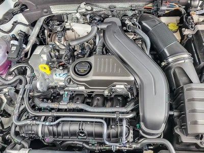 2025 Volkswagen Taos 1.5T SE Black