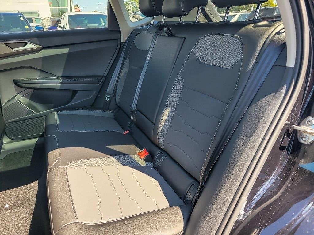 2025 Volkswagen Taos 1.5T SE Black