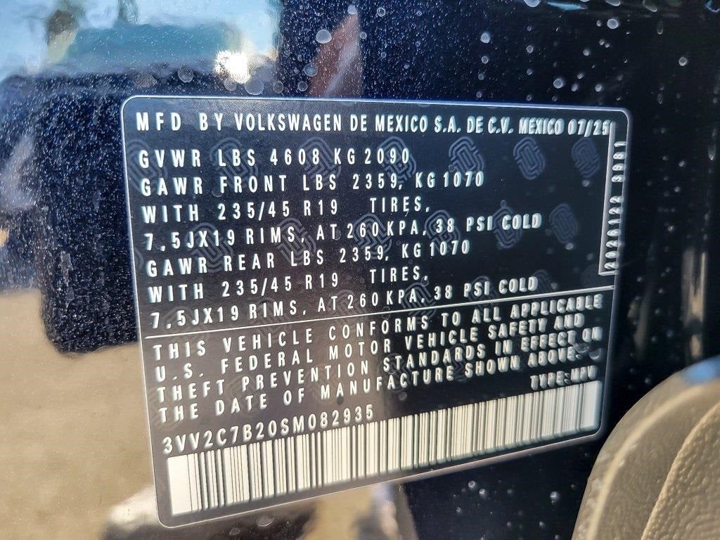 2025 Volkswagen Taos 1.5T SE Black