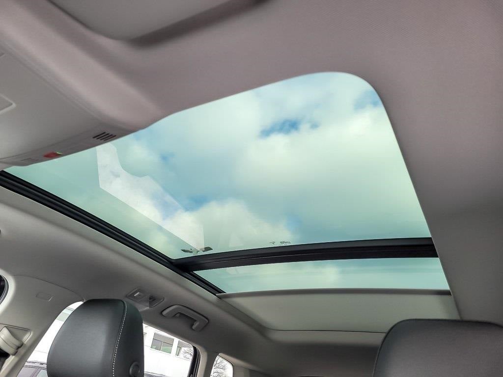 2025 Volkswagen Taos 1.5T SE Black