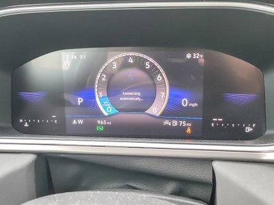 2025 Volkswagen Taos 1.5T SE Black