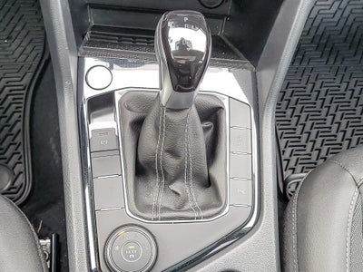 2025 Volkswagen Taos 1.5T SE Black