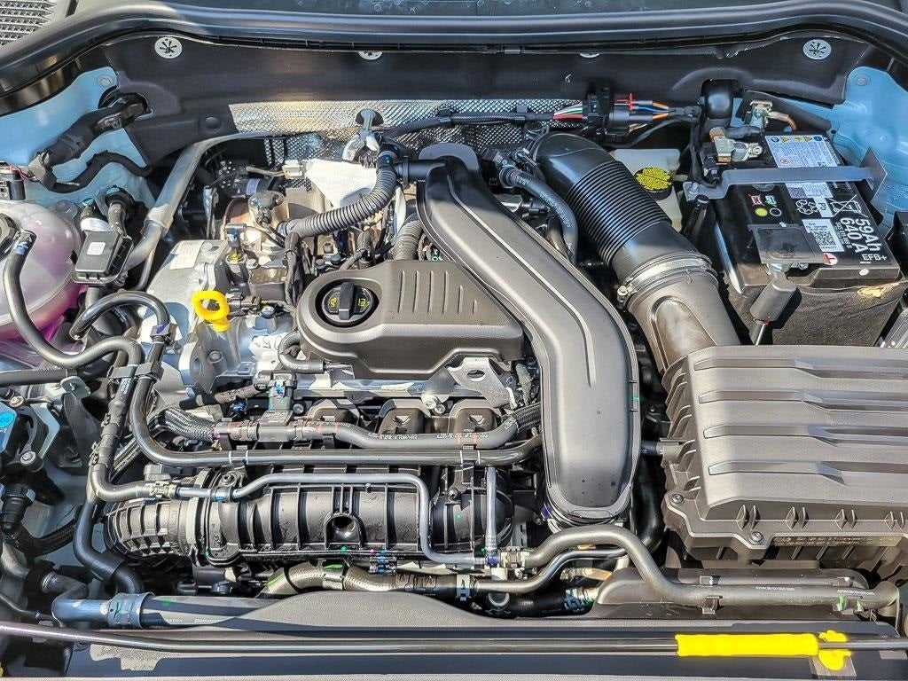 2025 Volkswagen Taos 1.5T SE Black