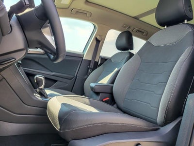 2025 Volkswagen Taos 1.5T SE Black