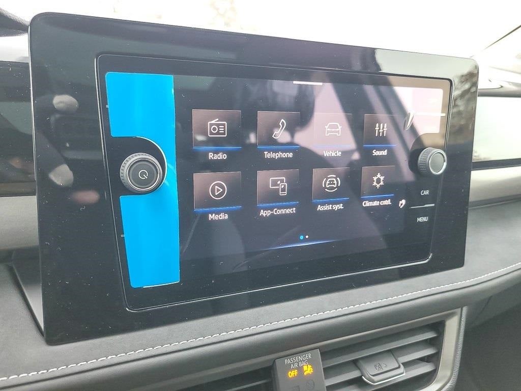 2026 Volkswagen Taos 1.5T SE Black