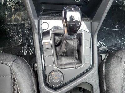 2026 Volkswagen Taos 1.5T SE Black