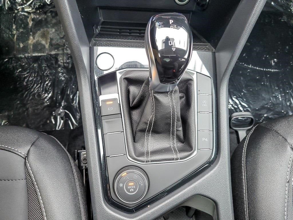 2026 Volkswagen Taos 1.5T SE Black