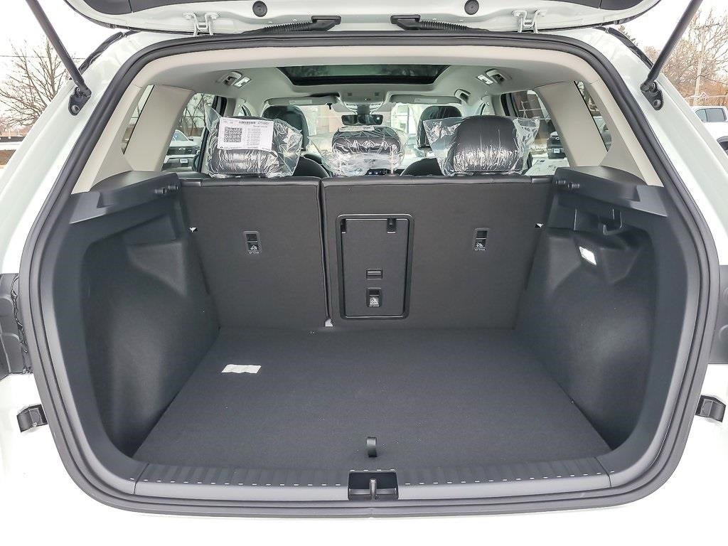 2026 Volkswagen Taos 1.5T SE Black