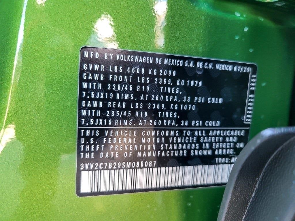 2025 Volkswagen Taos 1.5T SE Black