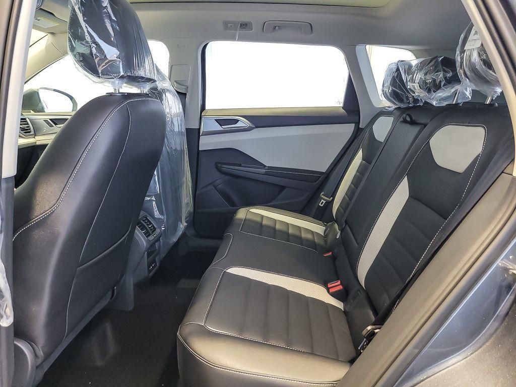 2026 Volkswagen Taos 1.5T SEL