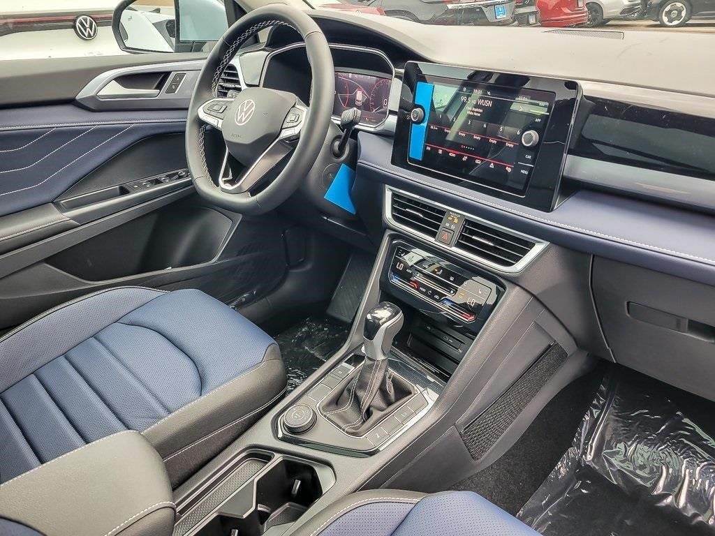 2025 Volkswagen Taos 1.5T SEL
