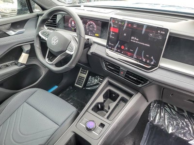 2026 Volkswagen Tiguan 2.0T SE R-Line Black