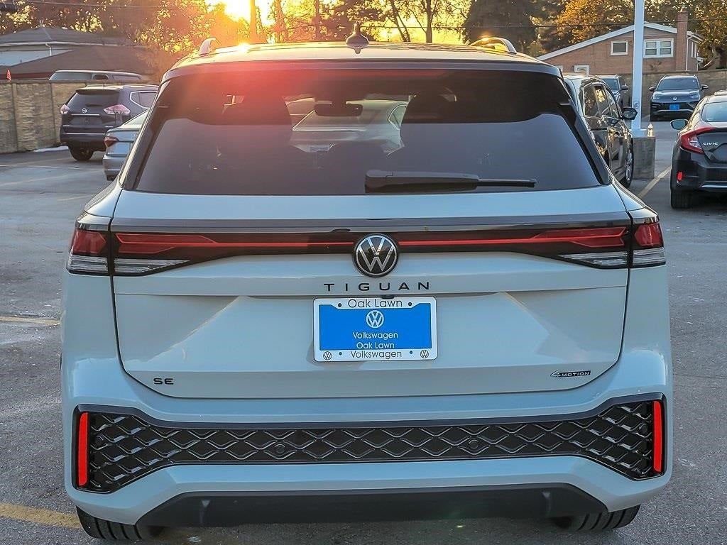 2026 Volkswagen Tiguan 2.0T SE R-Line Black