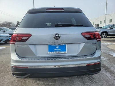 2023 Volkswagen Tiguan 2.0T SE