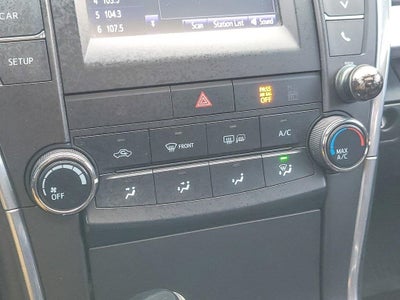 2016 Toyota Camry SE