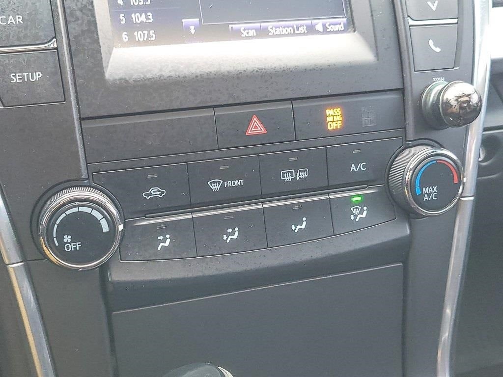 2016 Toyota Camry SE