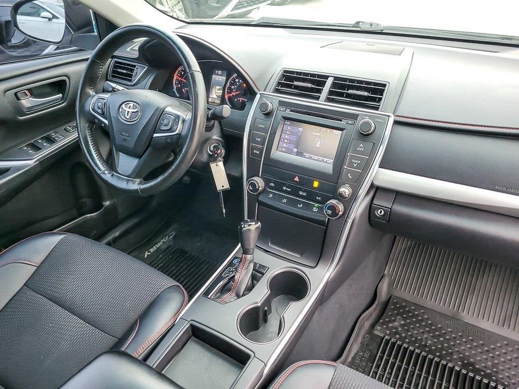2016 Toyota Camry SE