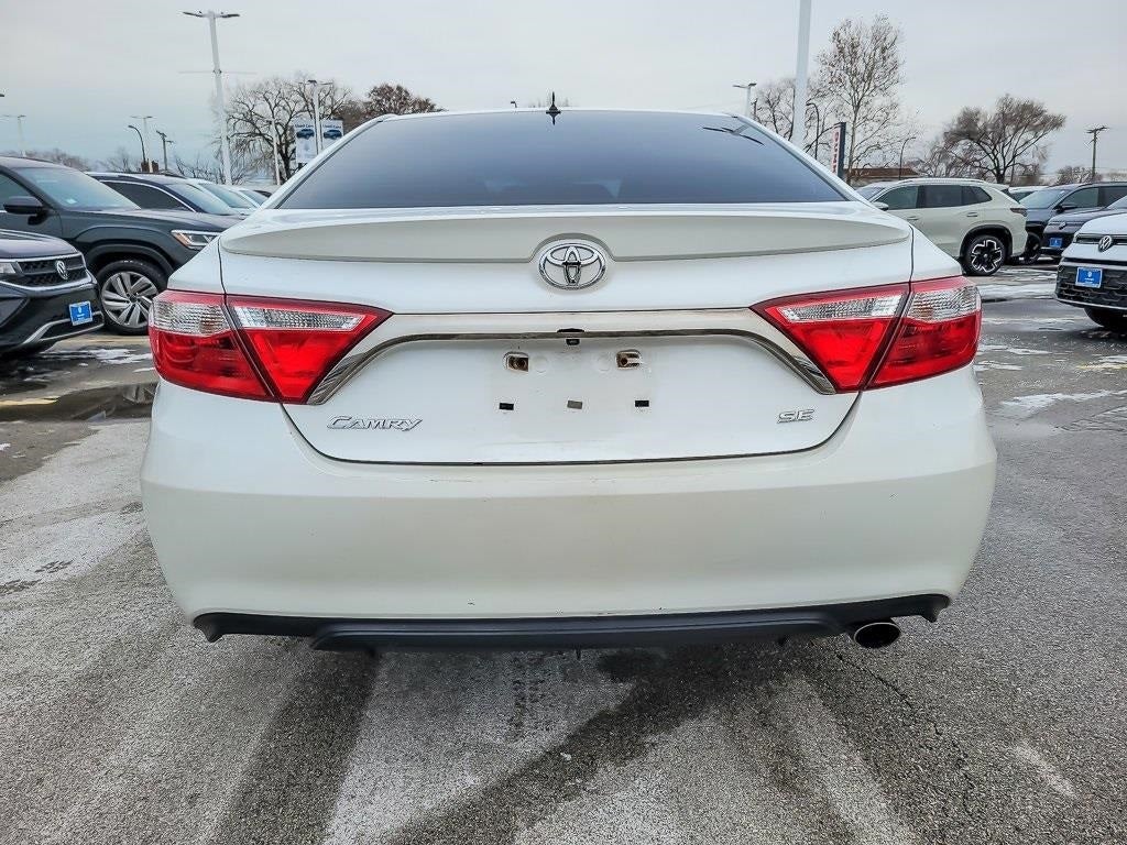 2016 Toyota Camry SE