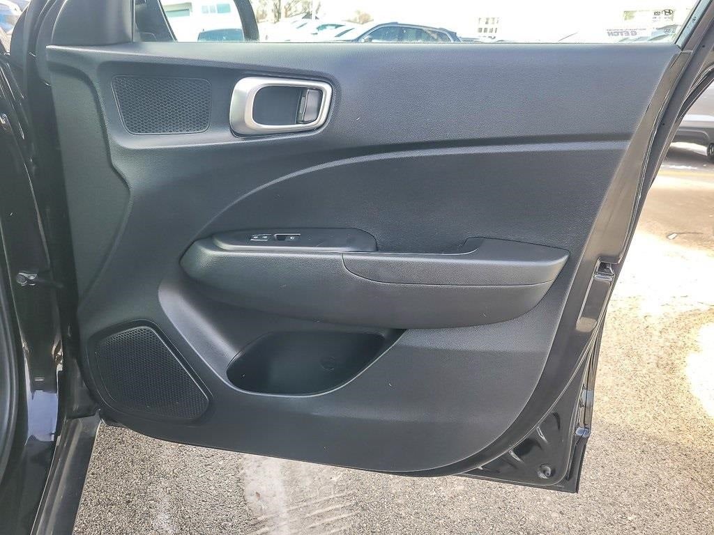 2022 Hyundai Venue SE