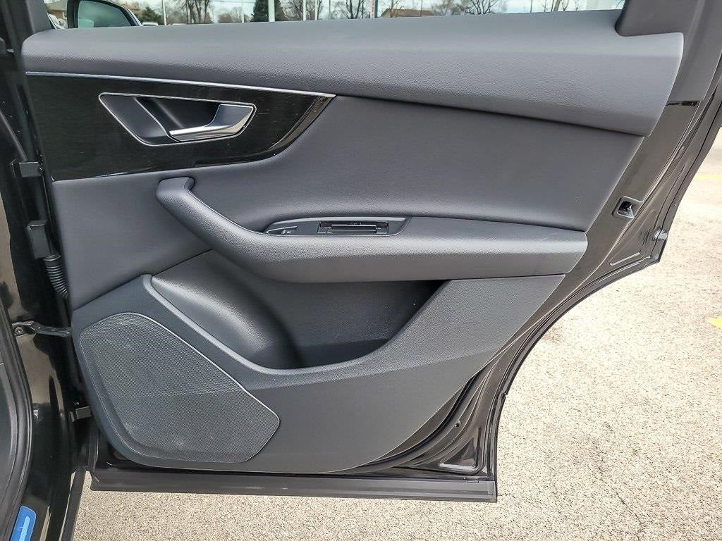 2025 Audi Q7 45 Premium quattro