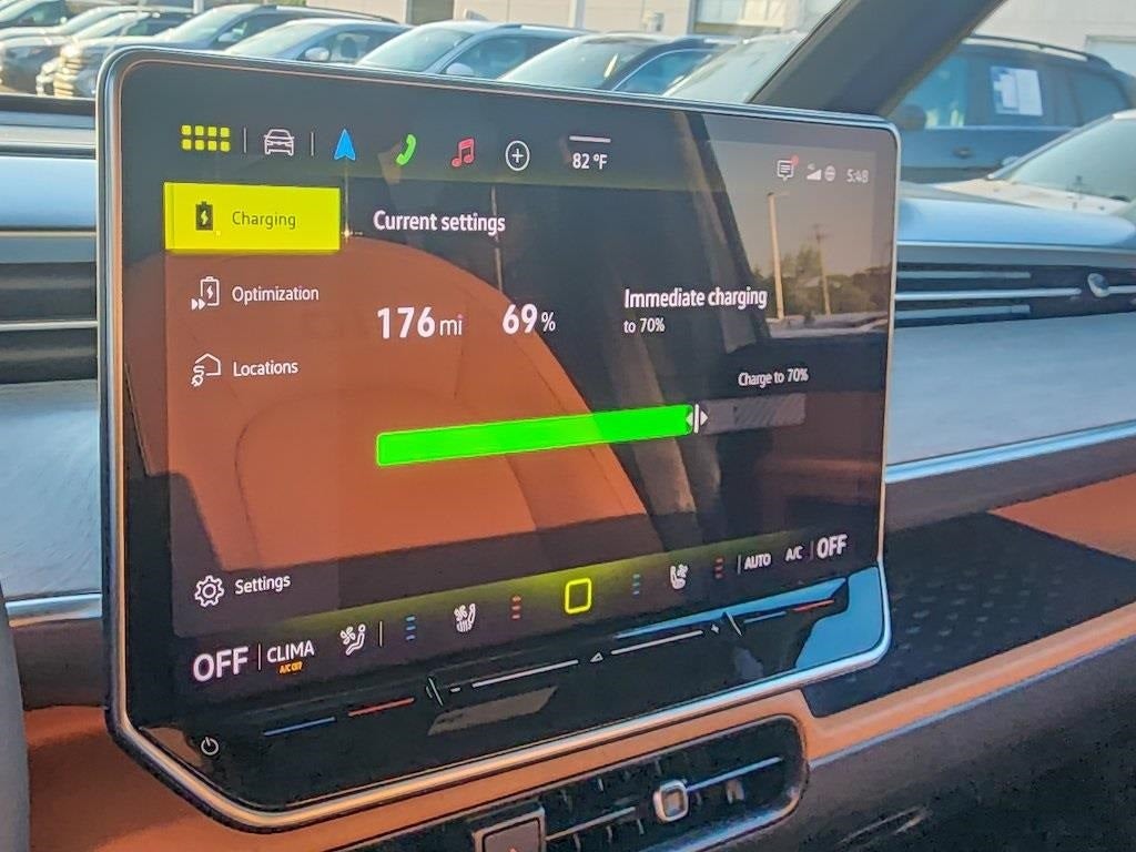 2025 Volkswagen ID. Buzz Pro S Plus