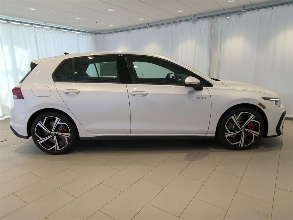 2025 Volkswagen Golf GTI 2.0T SE