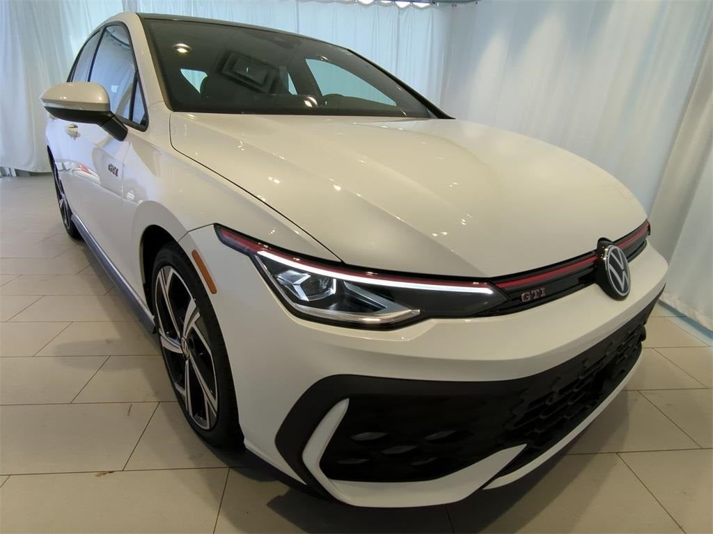 2025 Volkswagen Golf GTI 2.0T SE