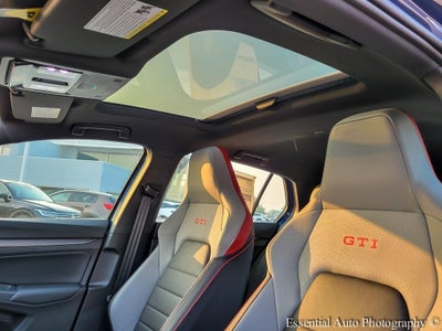 2025 Volkswagen Golf GTI 2.0T SE