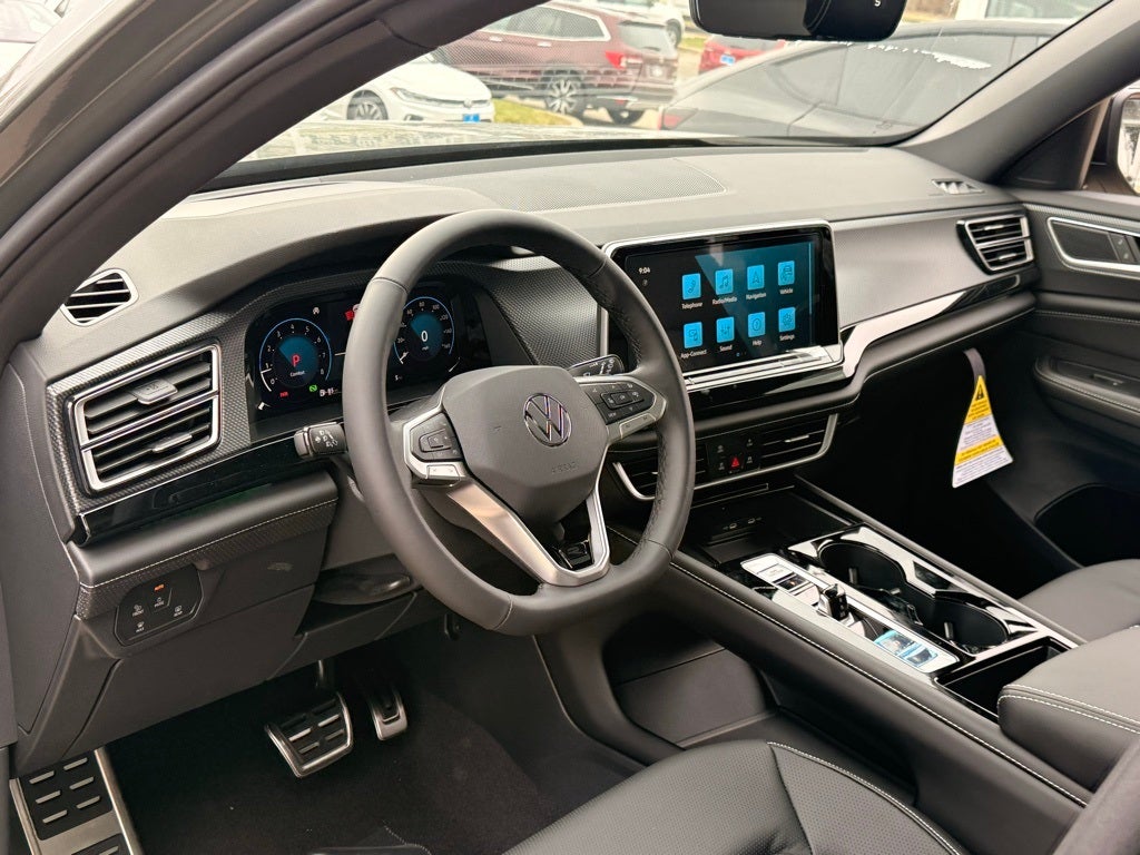 2026 Volkswagen Atlas Cross Sport 2.0T SEL R-Line Black