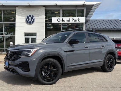 2026 Volkswagen Atlas Cross Sport 2.0T SEL R-Line Black