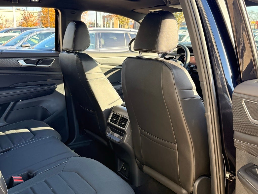 2026 Volkswagen Atlas Cross Sport 2.0T SEL