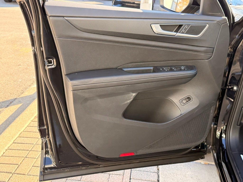 2026 Volkswagen Atlas Cross Sport 2.0T SEL