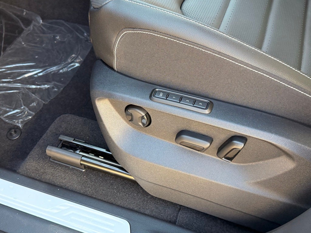 2026 Volkswagen Atlas Cross Sport 2.0T SEL