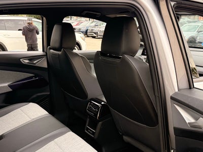 2025 Volkswagen ID.4 Pro