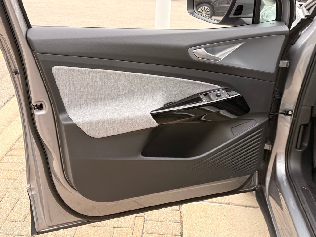 2025 Volkswagen ID.4 Pro