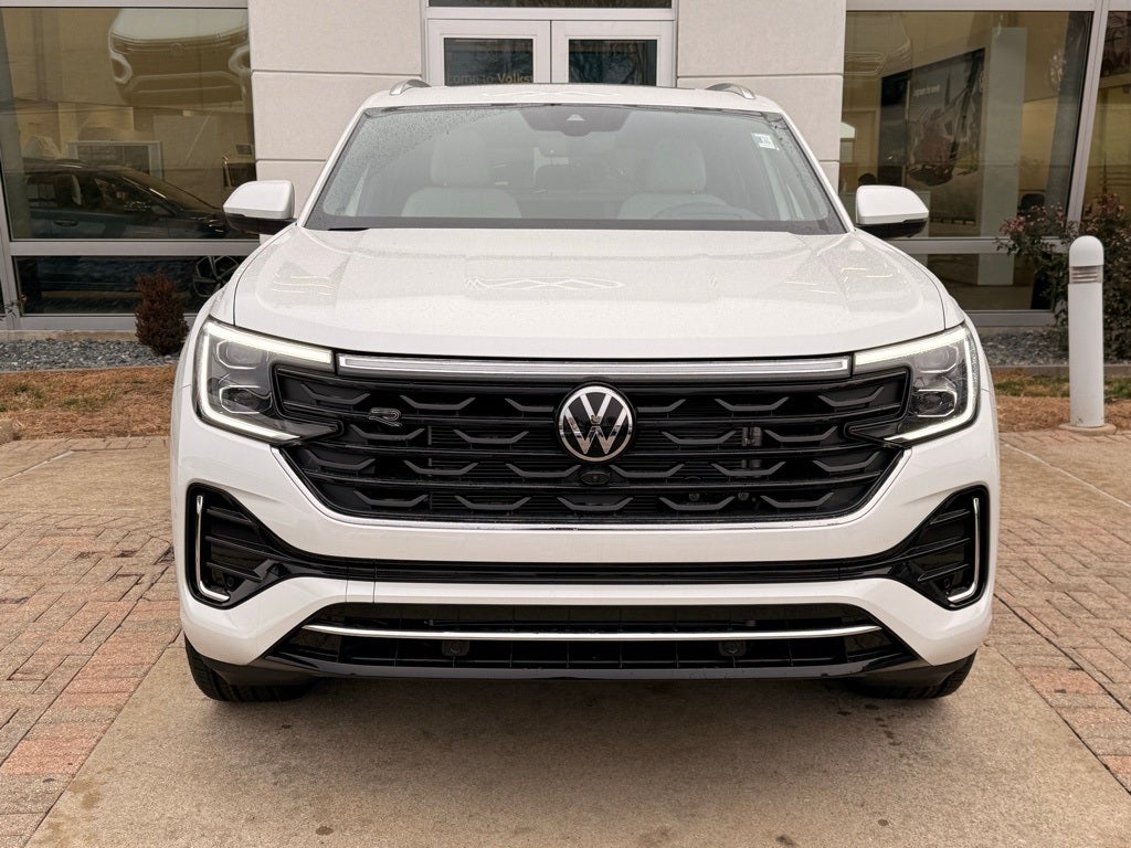 2026 Volkswagen Atlas Cross Sport 2.0T SEL Premium R-Line