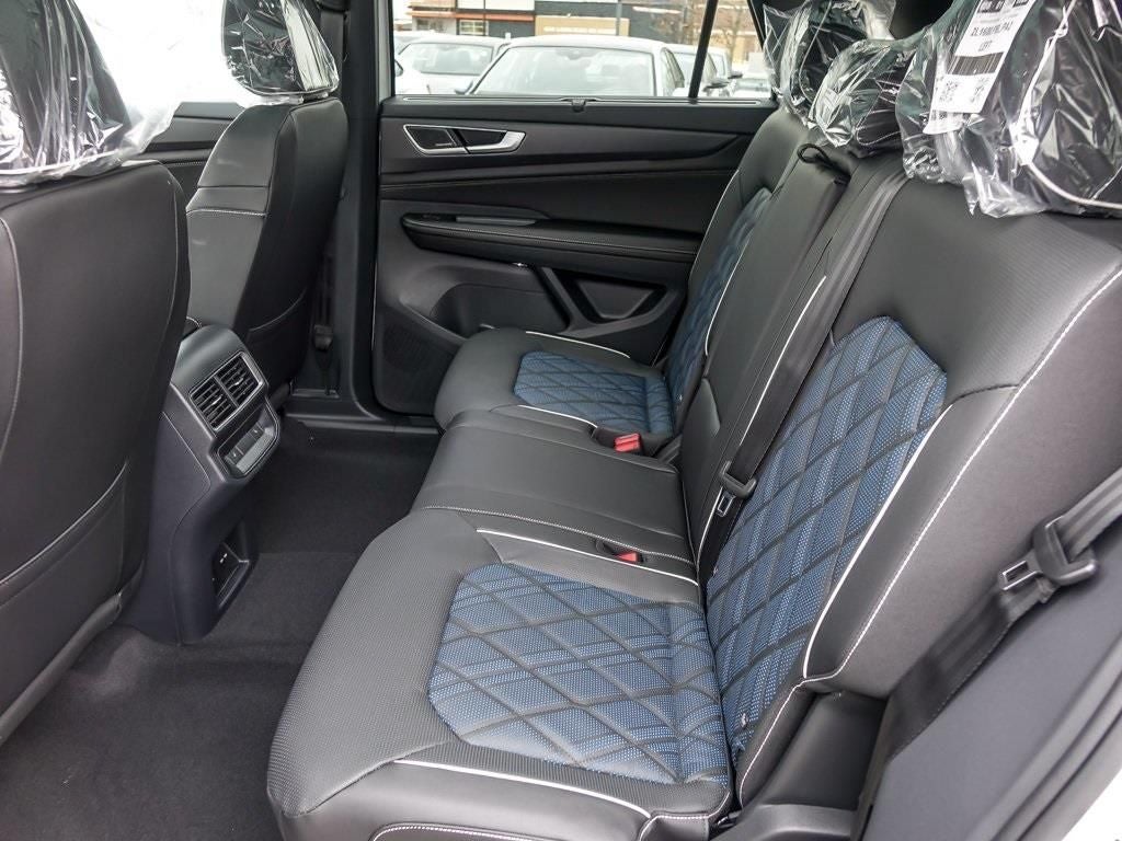 2026 Volkswagen Atlas Cross Sport 2.0T SEL Premium R-Line