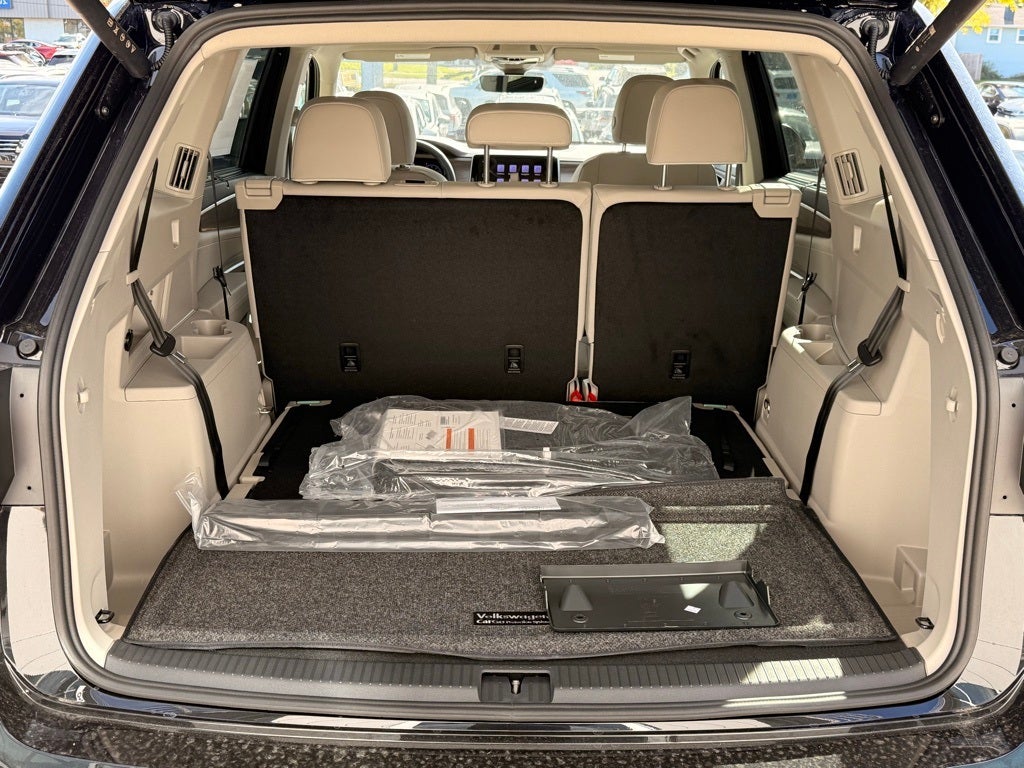 2026 Volkswagen Atlas 2.0T SEL Premium R-Line