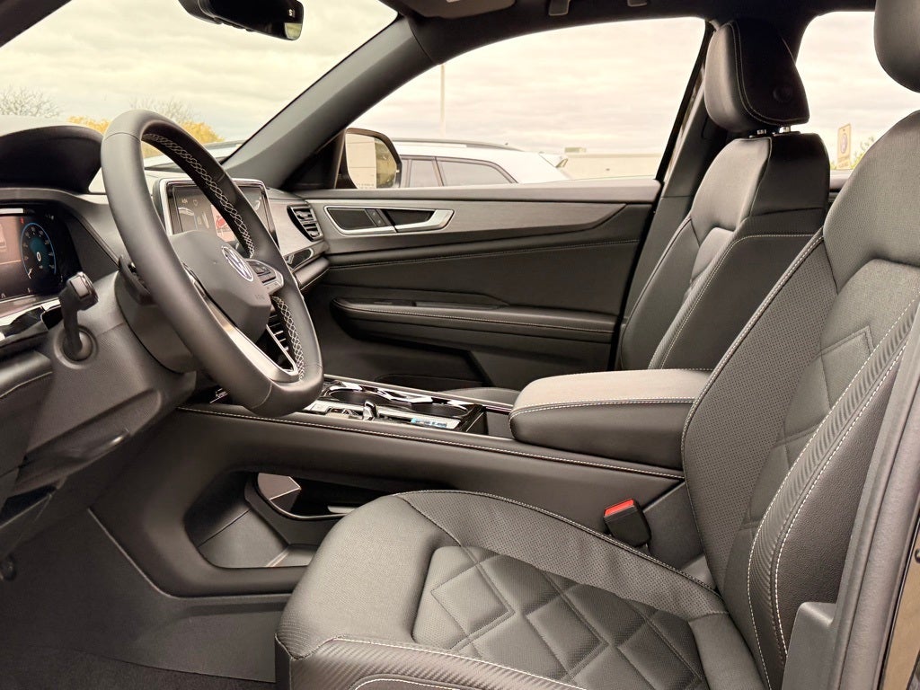 2026 Volkswagen Atlas Cross Sport 2.0T SE w/Technology